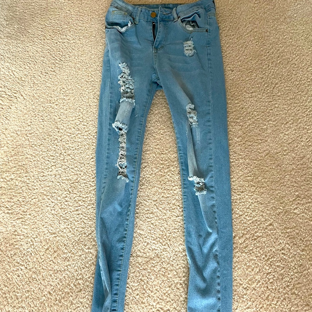 Ripped Jeans Size : Small